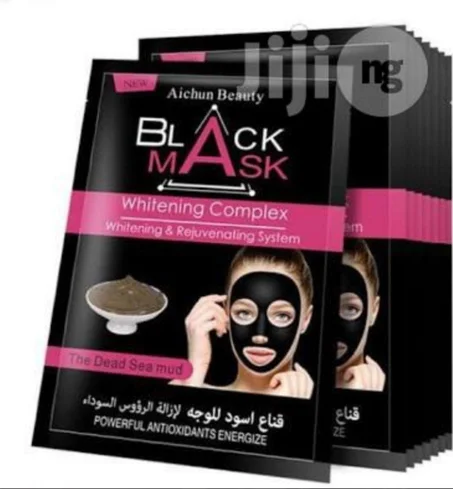Black Mask ماسك أسود الكربون للقضاء على حب الشباب والرؤوس السوداء