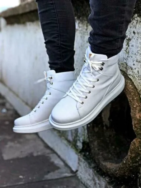 Knack bootin sneakers