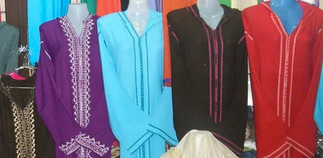 ملابس للنساء