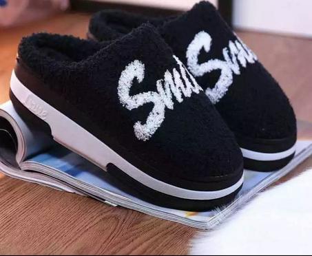 بنطوفة بألوان متنوعة