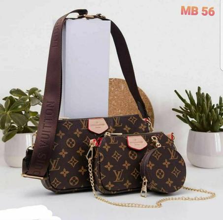 لحقيبة المثالية لكل فتاة والاكتر طلبا هذا الشهر🥰🤩