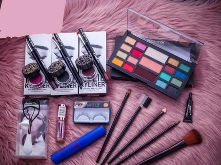 باك خاص بالنساء مكون من 10 أشياء متوفر الان