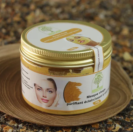 ماسك للوجه منقي، مبيض، وضد البقع