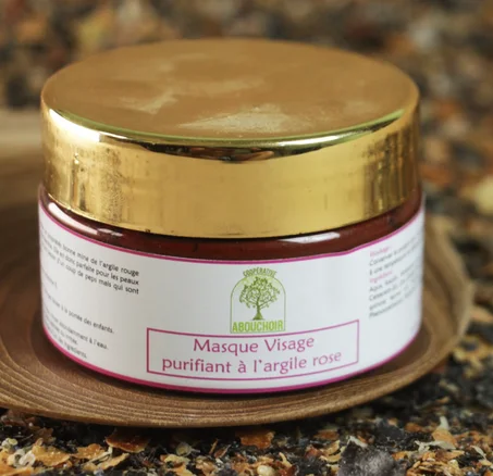 ماسك الوجه المنظف بالطين الوردي