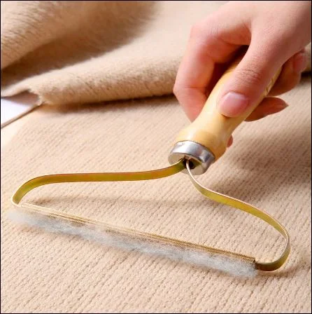 Mini rasoir portable en tissu pelucheux pour tapis en laine manteau v&ecirc;tements peluche tissu rasoir brosse outil dissolvant de fourrure