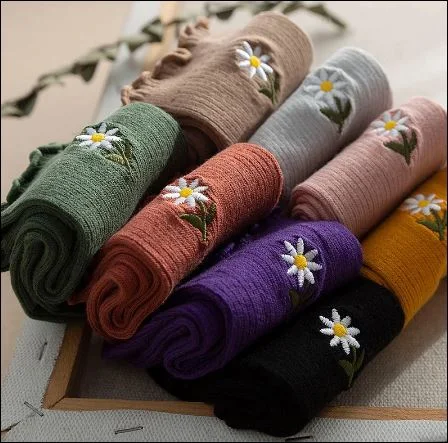 gathered socks, floral pattern, kawaiiWomen's