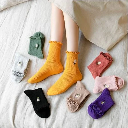 gathered socks, floral pattern, kawaiiWomen's