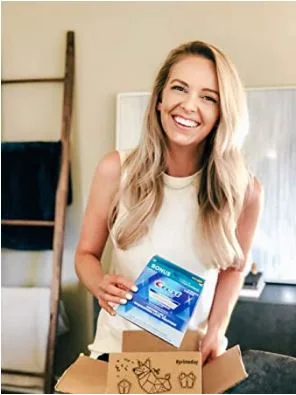 Crest 3D White Professional Effects Whitestrips 20 Treatments + Crest 3D White 1 Hour Express Whitestrips 2 Treatments - Teeth Whitening Kit