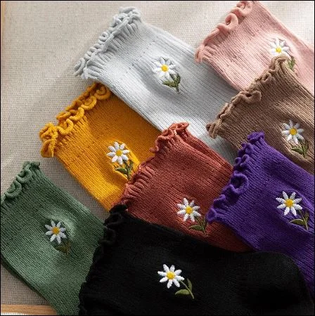gathered socks, floral pattern, kawaiiWomen's