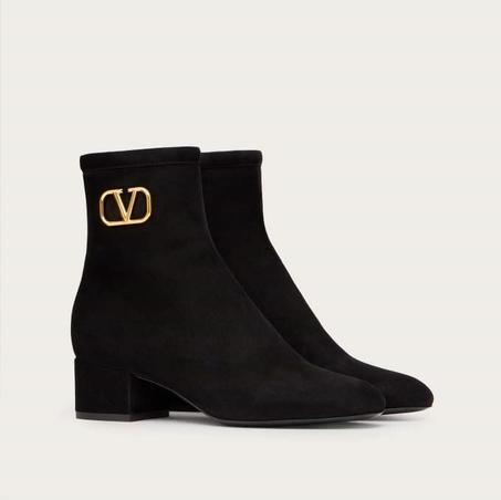 VLOGO SIGNATURE SUEDE ANKLE BOOT 45MM / 1.8 IN.