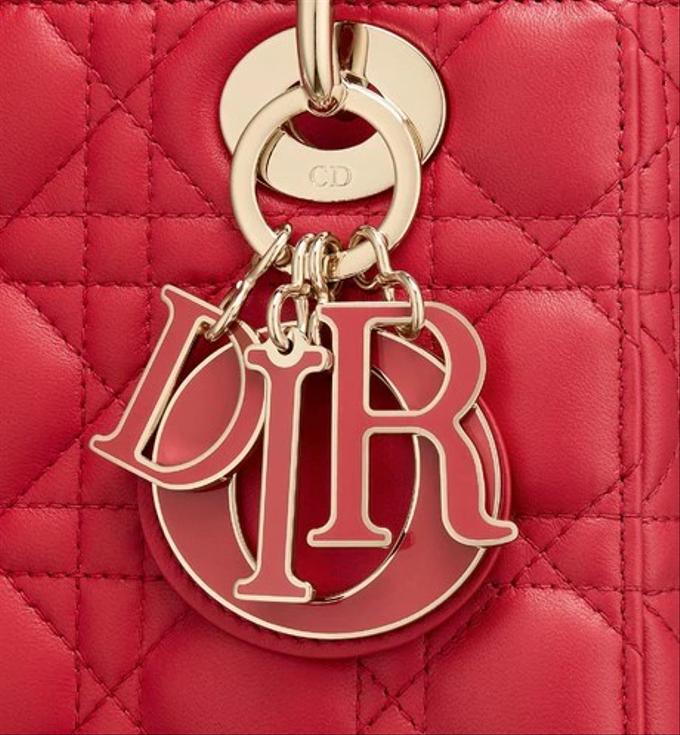 stores/kazkan/products/Ooat9BGZlCoT9mG7fogWmThQ6BjLt4619wJy89D6.jpeg