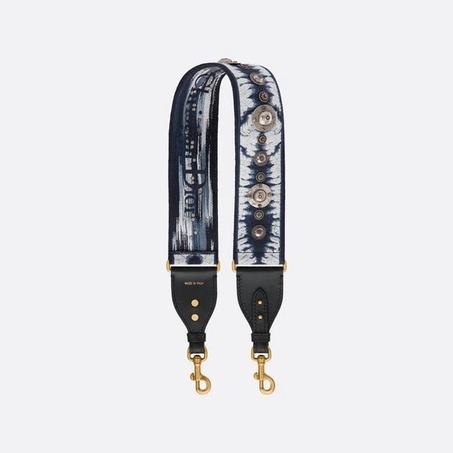 SHOULDER STRAP