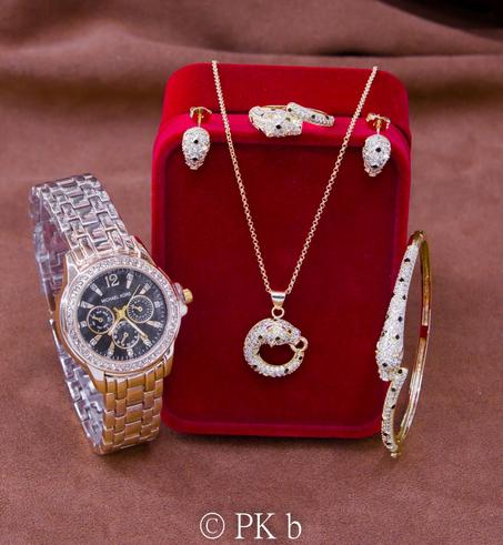 Packs Bijoux de 5 Pièces Et Montre collections 2020 M7