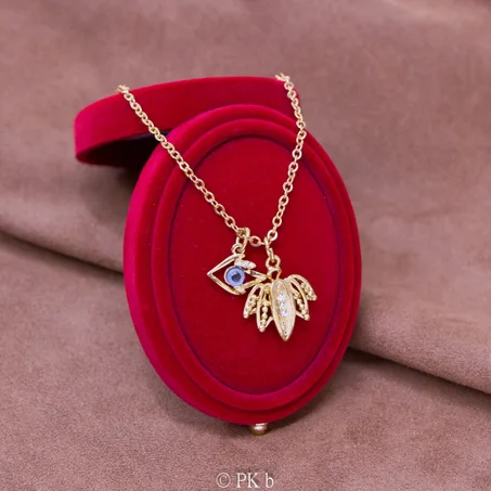 Collier Pendentif Plaqué Or Motif Œil et Fleur