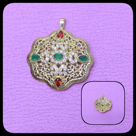 Broche et Pendentif en même Temps