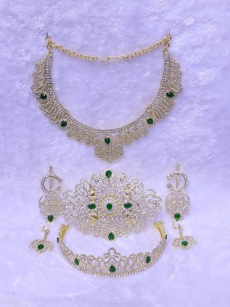 تخليلة تاج+حلاقة+كولي+بروش مضمة+خلالة| Takhlila marocaine couronne+Boucle d'oreille +Collier+ Broche de ceinture et Khlala M8