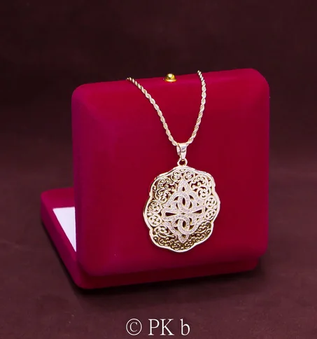 Collier Bijoux Plaqué Or De Lux