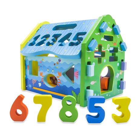 لعبة خشبية على شكل منزل متعددة الوظائف