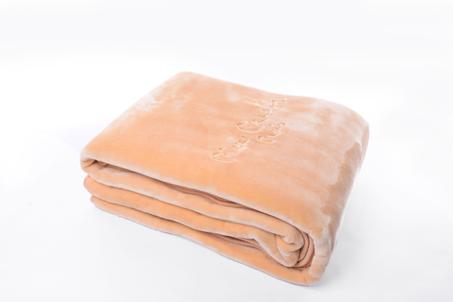 Couverture de Lit en Polaire Chaud – Pierre Cardin 220X240 CM SALMON 545