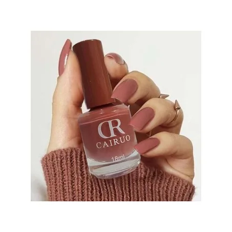 Le vernis à ongles Or