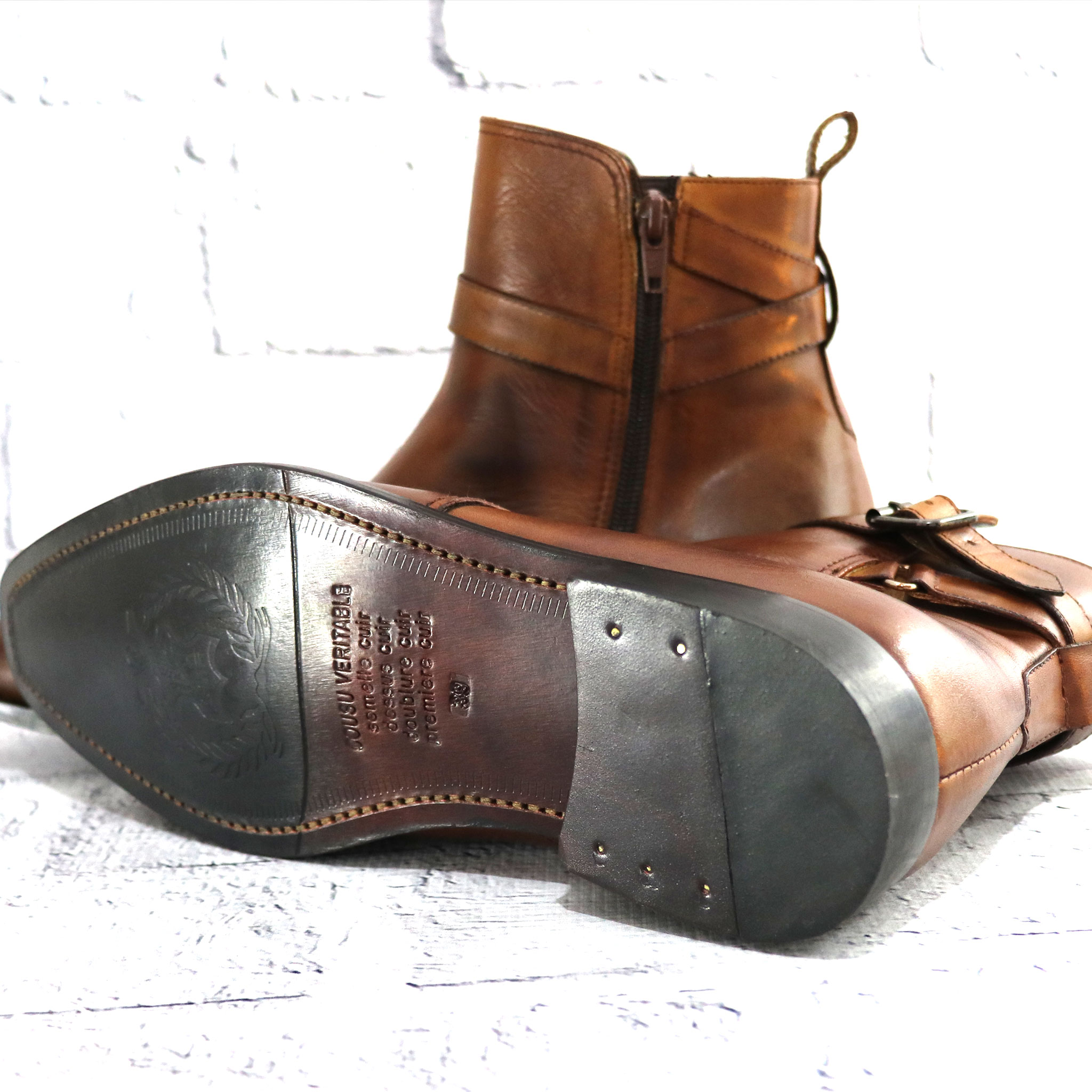 BOTTINE CUIR IINTERIEURE ET EXTERIEURE SEMELLE CUIR