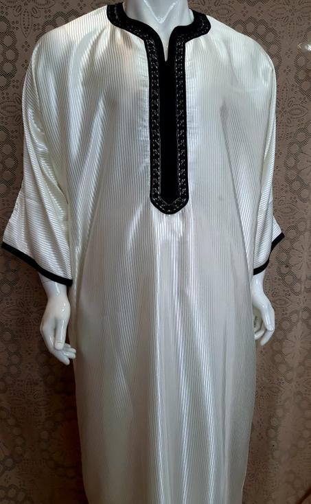 قندورة مغربية بالمكينة