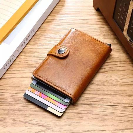 المحفظة الذكية للحفاظ على بطاقاتك من القرصنة