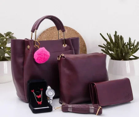 Sac à main bandoulière 5 pieces Confectionné en cuir