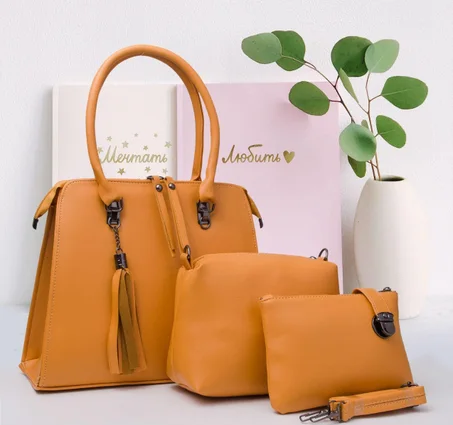 Sac à main bandoulière 3 pieces Confectionné en cuir