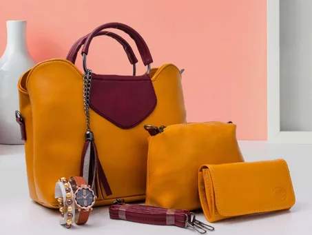 Sac à main bandoulière 3 pieces Confectionné en cuir