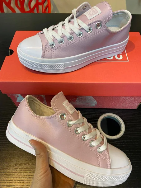 CONVERSE Chuck Taylor® Low Top Sneaker