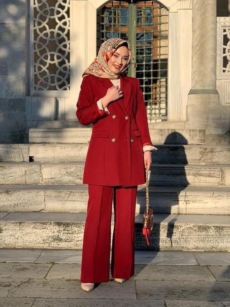 أطقم ألبسة -- Ensembles