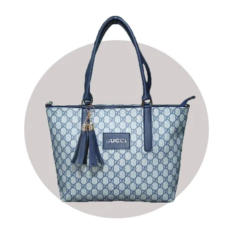 SAC GUICCI POUR LA FACULTE, LE TRAVAIL