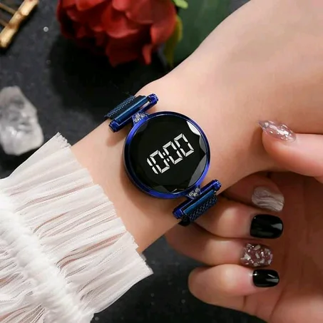 ساعة يد رقمية انيقة