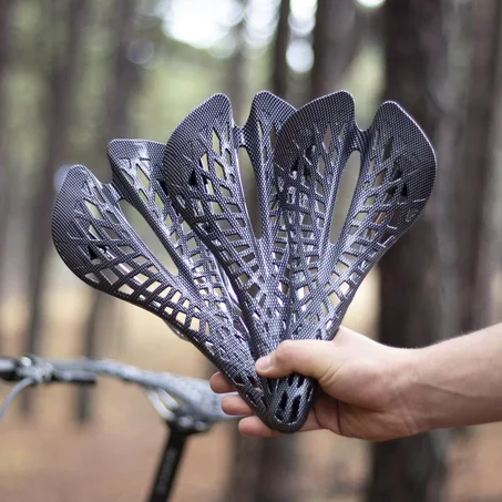 CARBONFIT™- PREMIUM INBUILT SADDLE SUSPENSION