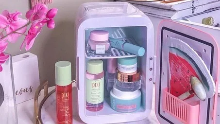 منتجات التجميل و العناية بالبشرة