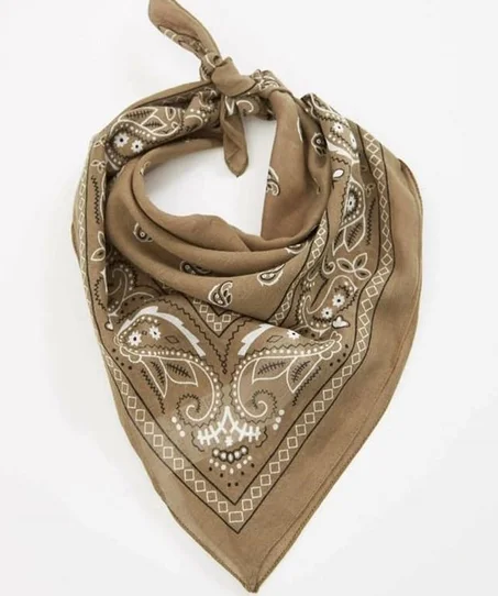 ‎سكارف حريمي بجميع الالوان‎