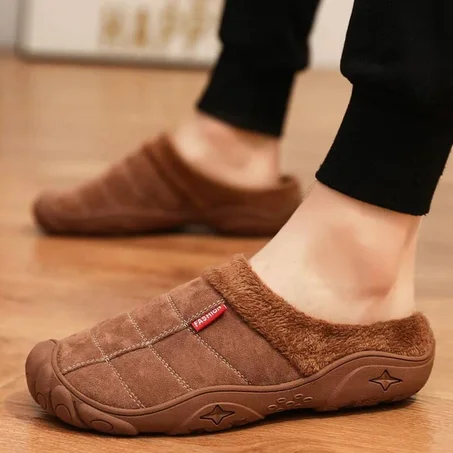 Fur slippers for men