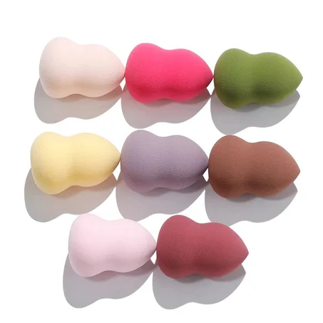 Make-up and foundation sponge - Flared shape