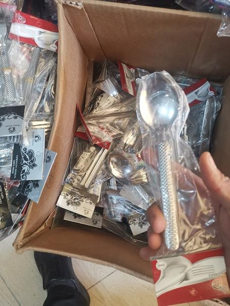 ستة معالق جد ممتازه  حجم صغير