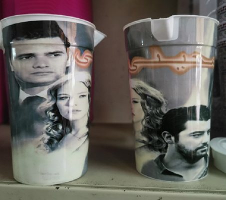 كوب ماء من الحجم الكبير