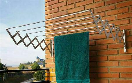 علاق الملابس قابل لتمديد