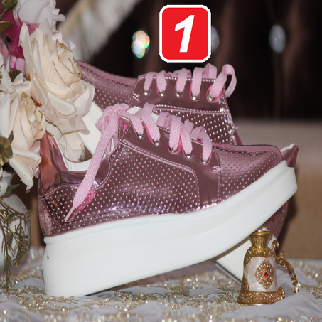 حذاء جميل وأنيق على حساب اللون لي تحبيه