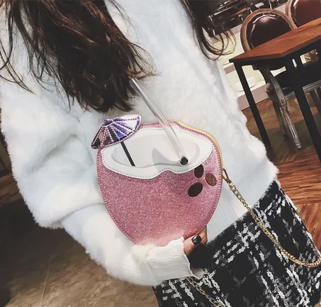 กระเป๋า มะพร้าวอ่อน ชายหาด Zm0020